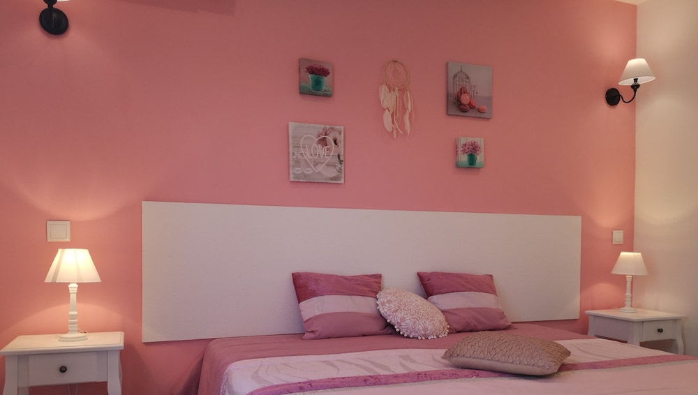 Sensations Guesthouse 34/50