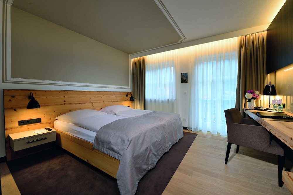 HOTEL AM BADERSEE 11/64