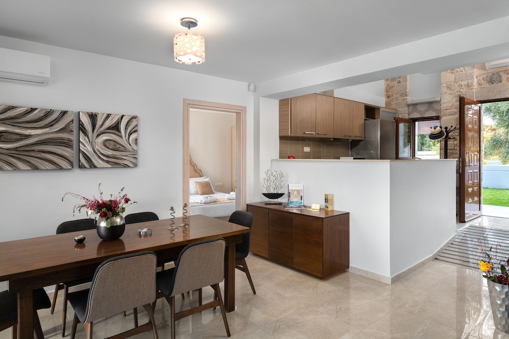 Sperveri Enalio Villas photo3