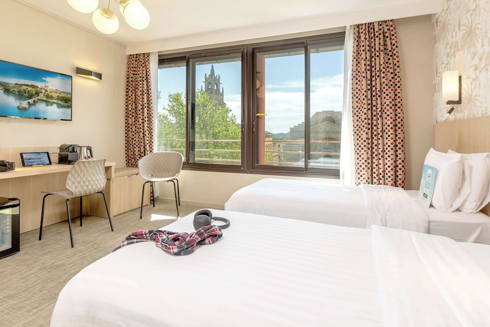 Hotel Kyriad Avignon Palais des Papes 29/73