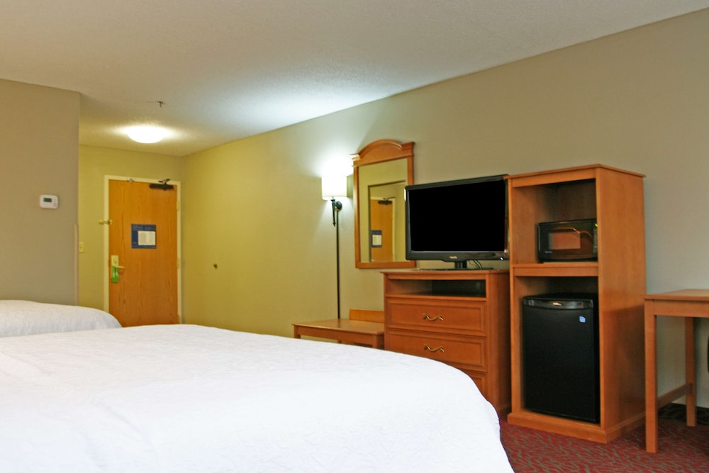 Hampton Inn Norfolk Ne 15/35