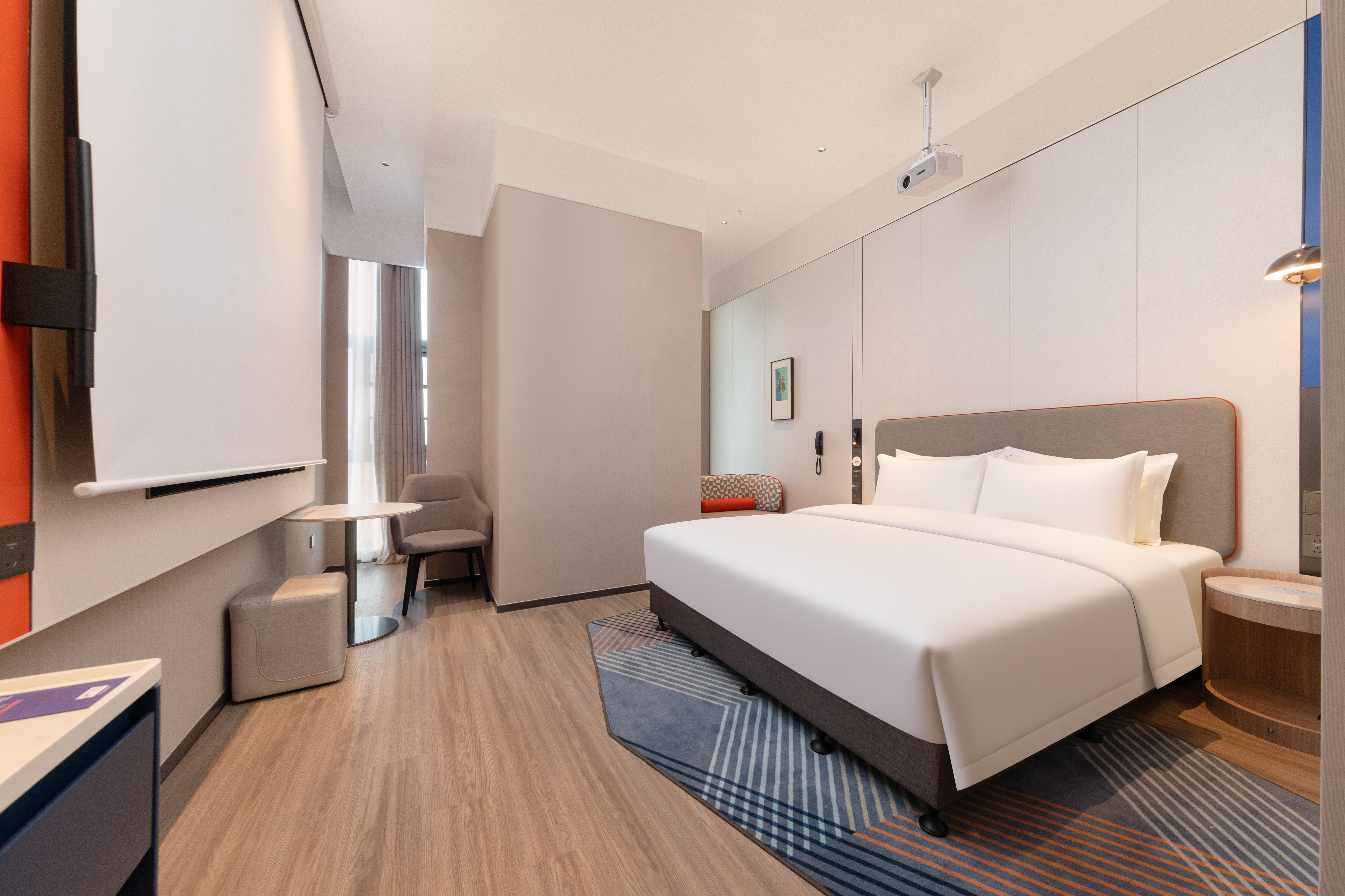 Holiday Inn Express Wuhan East Lake 15/50