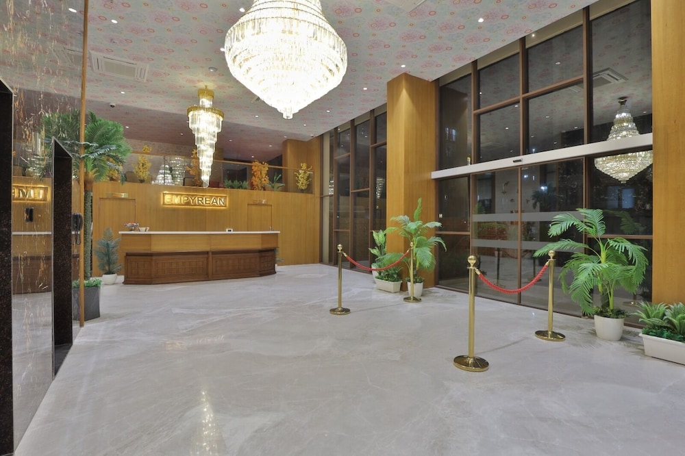 Hotel Empyrean 12/49