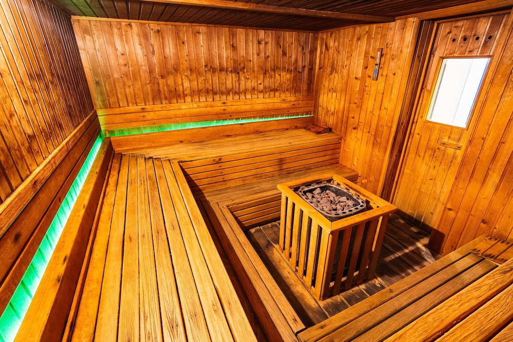 swimming pool spa
