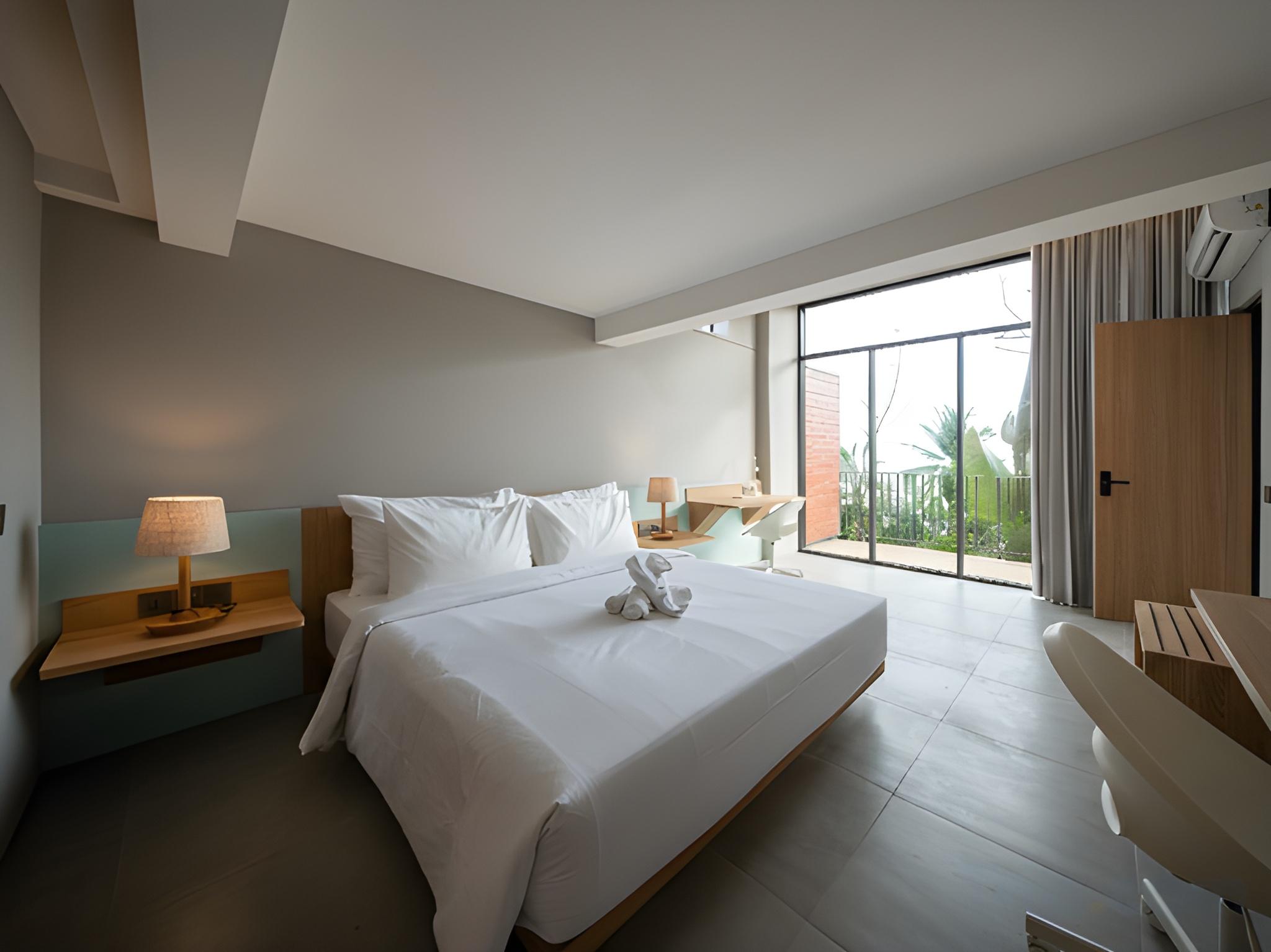 3 Bedrooms, Loft, Suite
