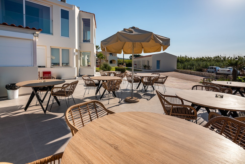 Gt Beach Hotel 31/49