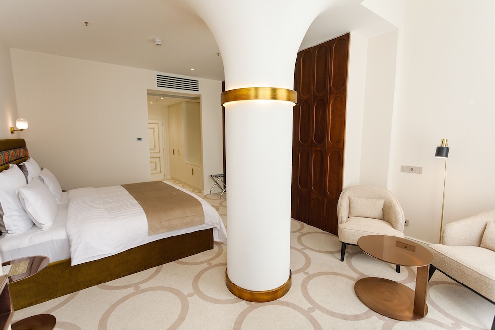 Ambassadori Hotel Tbilisi 30/73