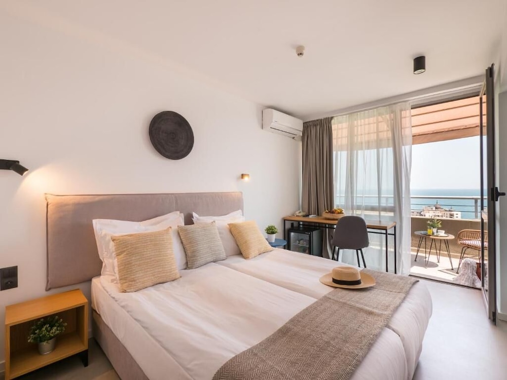 Hotel Excelsior 26/63