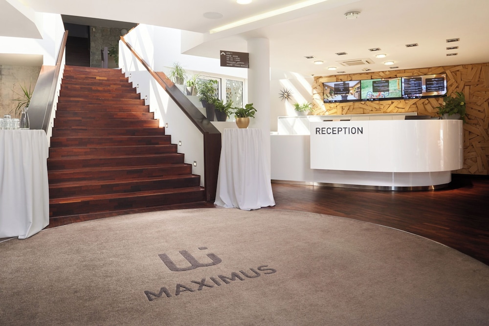 Maximus Resort 7/49