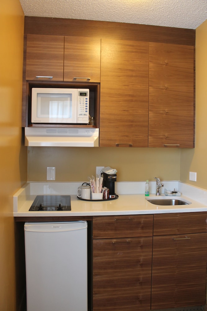 Best Western Plus Suites Downtown 7/42