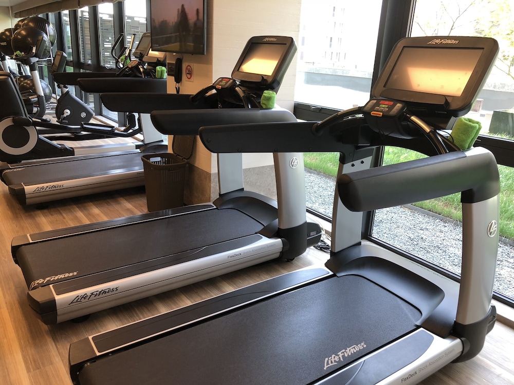 Courtyard By Marriott Shanghai Hongqiao 24/40