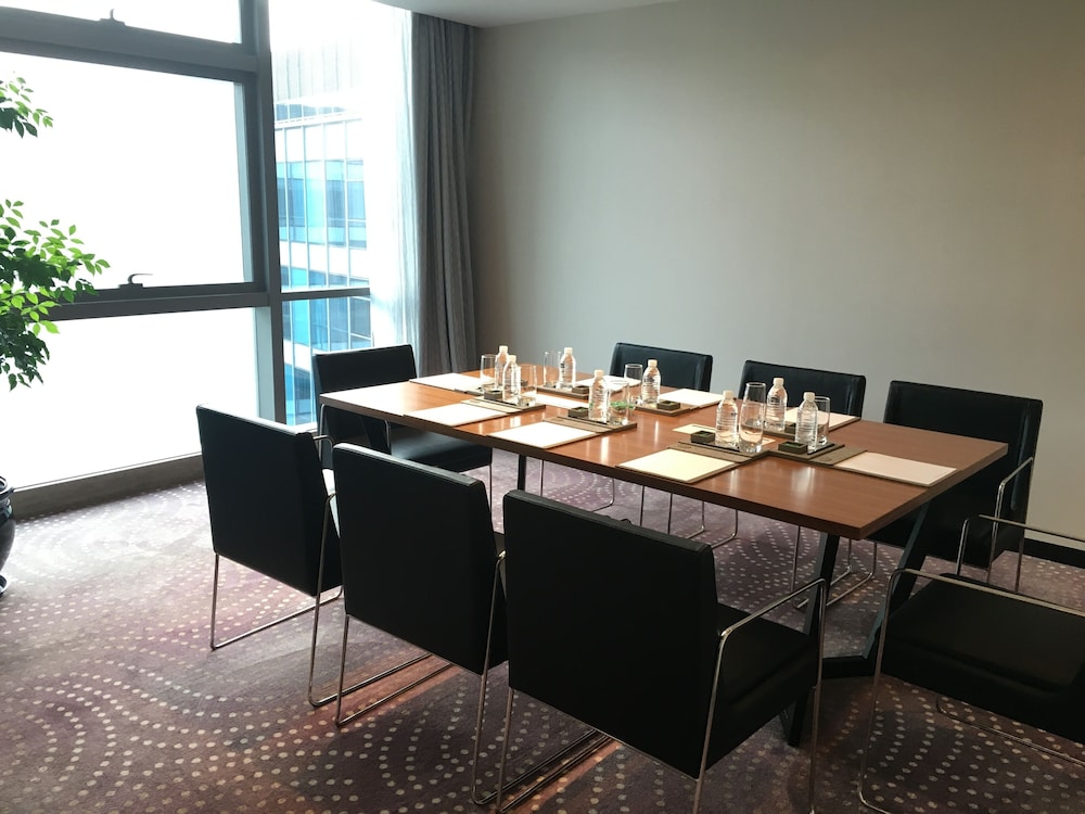 Novotel Shanghai Hongqiao 47/59