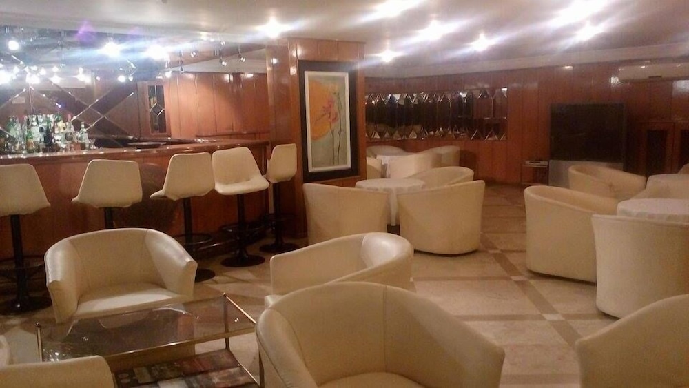 Spor Hotel 37/41