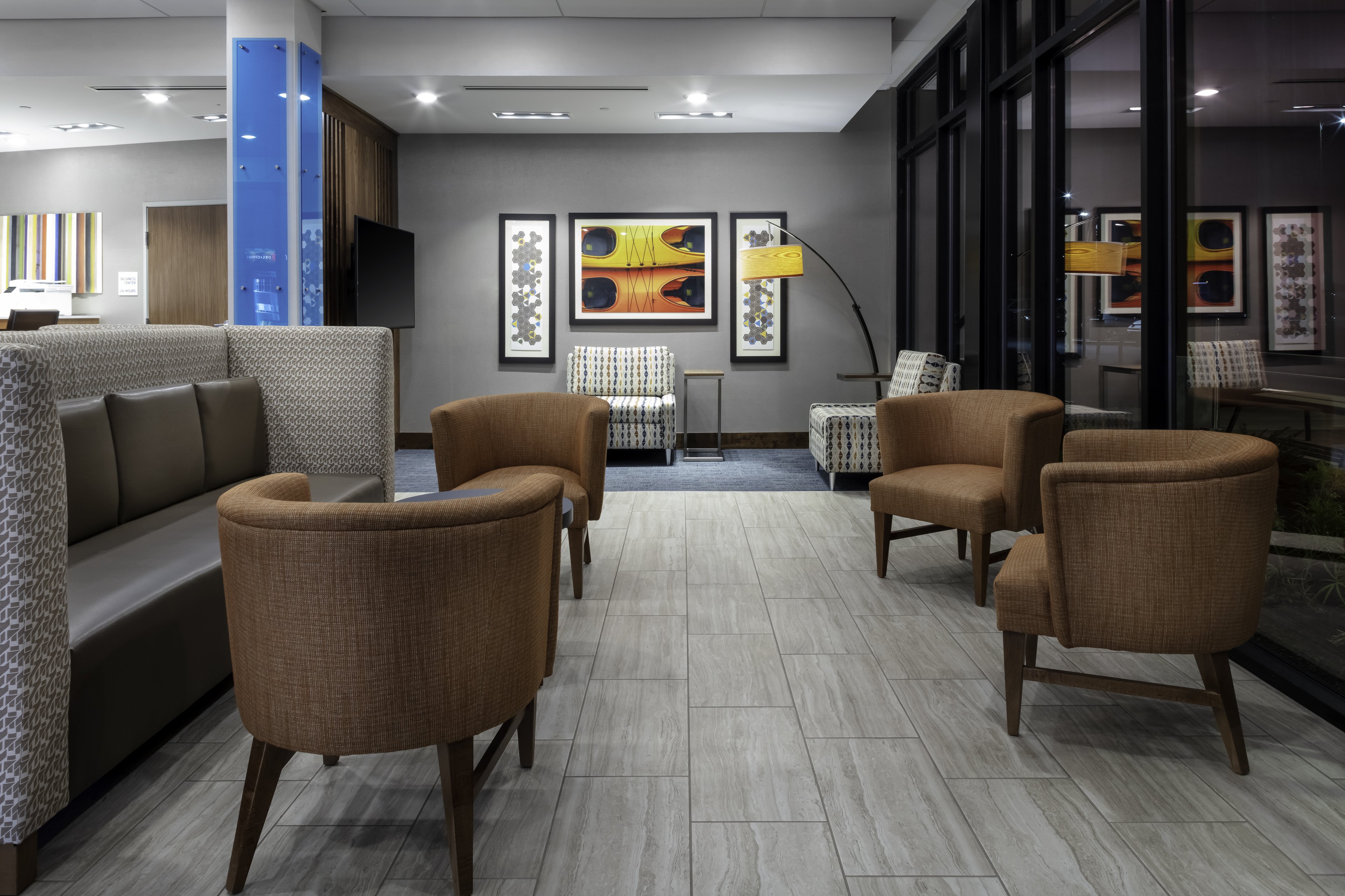 Holiday Inn Express Suites the Dalles 29/53
