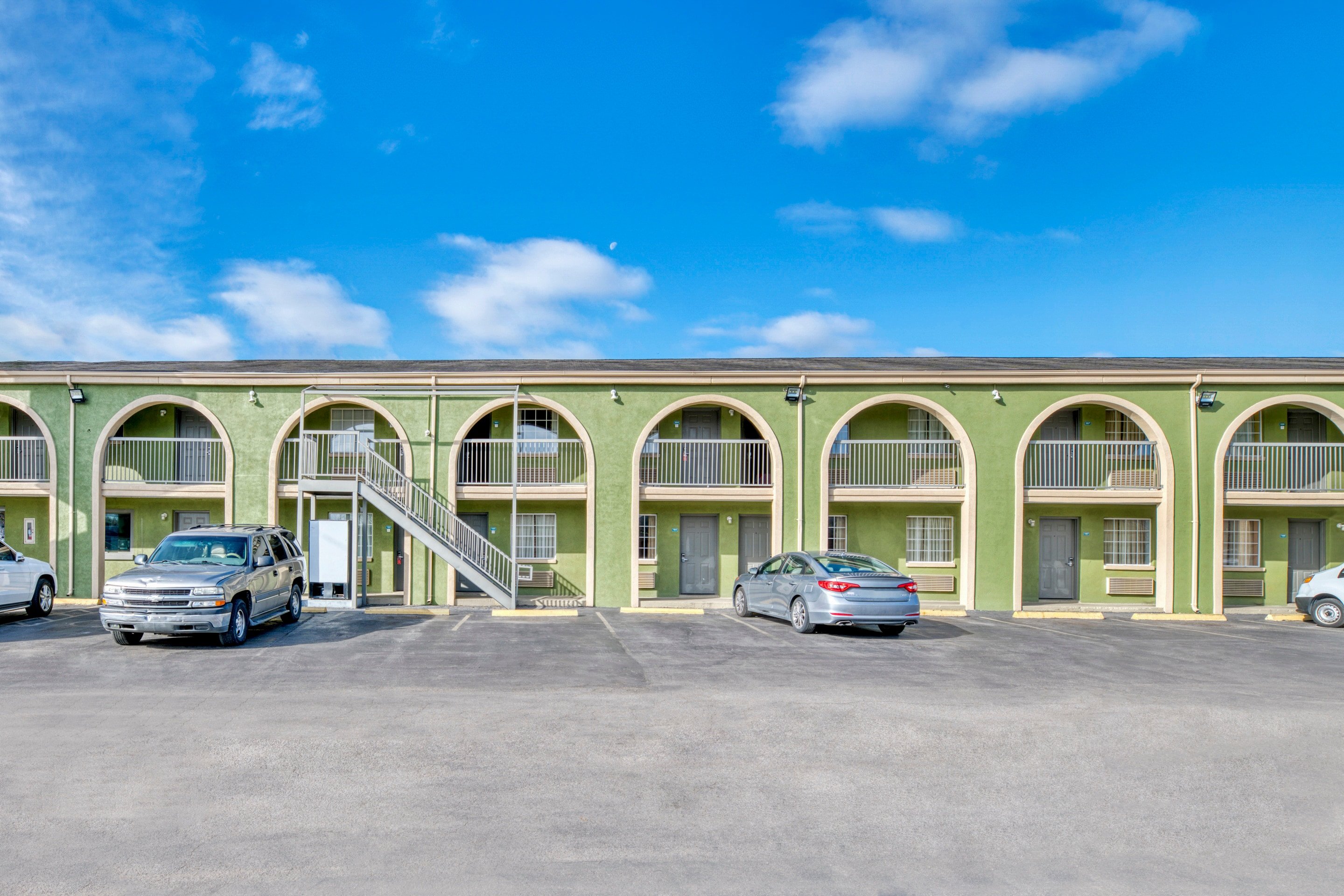 Sienna Inn Channelview, TX 14/19