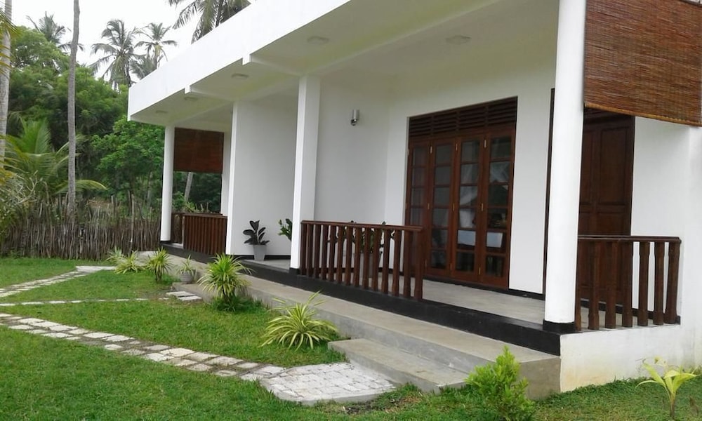 Senlora Resort 7/33