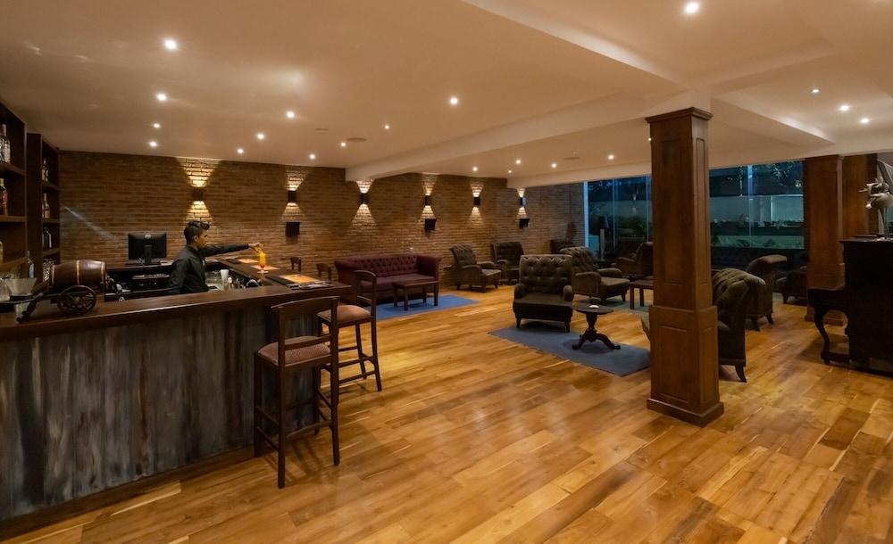 Galway Heights Hotel 37/47