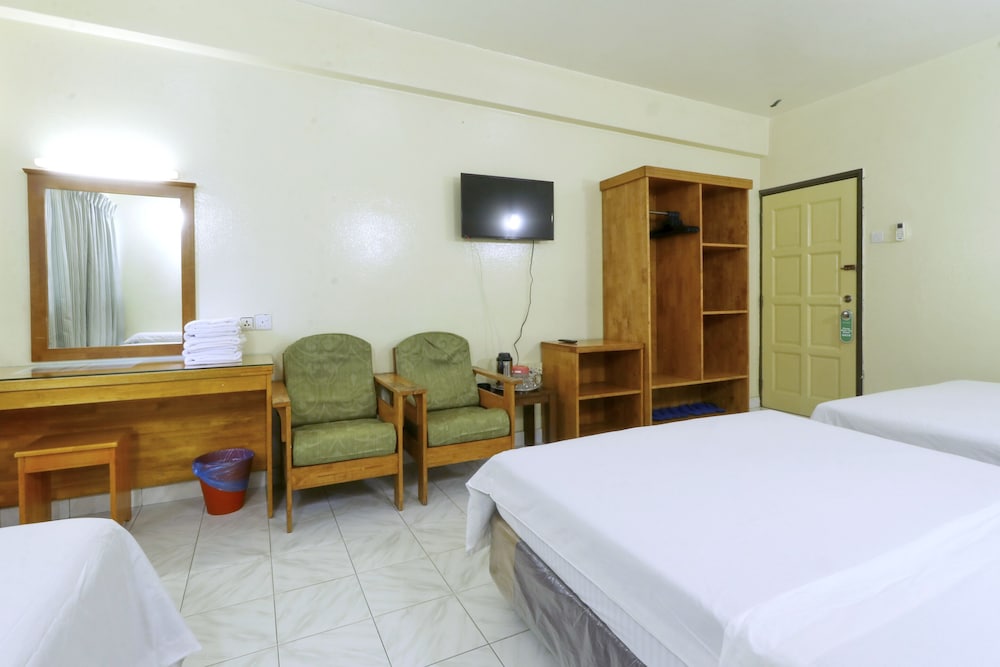 Nan Yeang Hotel 95/126