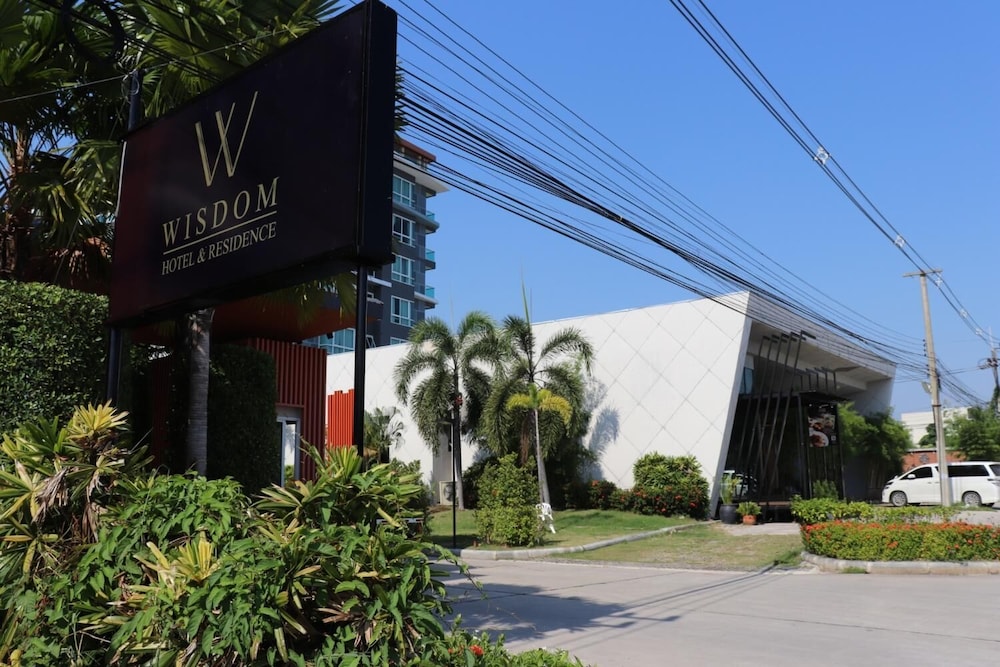 Wisdom Hotel and Residence 9/50