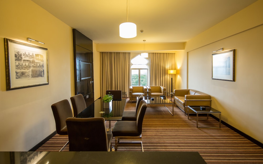 Ramada by Wyndham Colombo 31/46