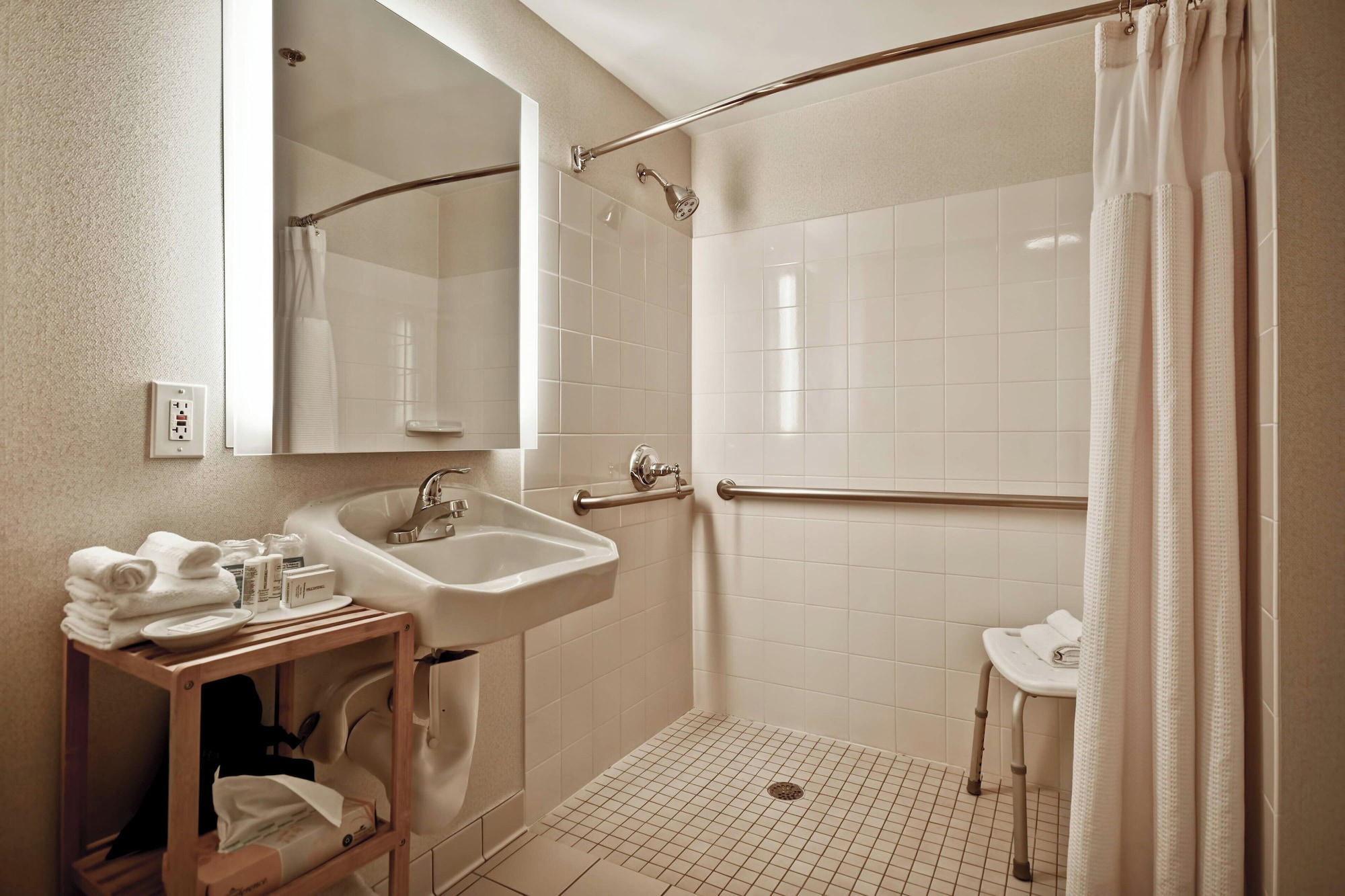استوديو بسرير كينج مع أريكة لذوي الإعاقة، Springhill Suites Baltimore Bwi Airport 7/7
