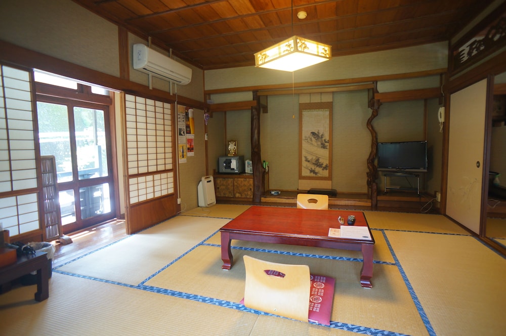 Takaosou 42/50