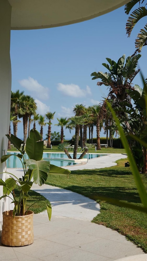 Infinity Resort Tropea 48/58