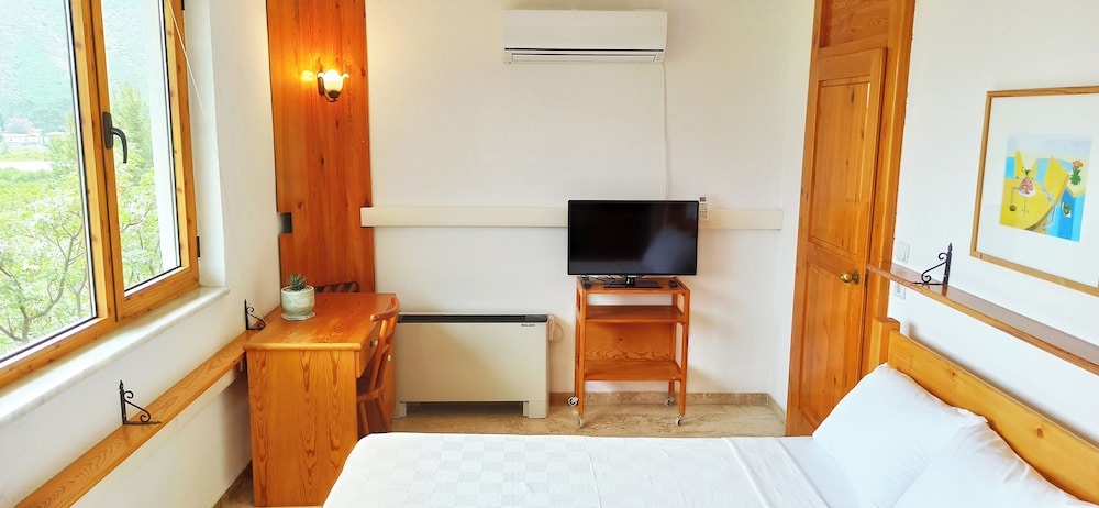 Swiss Eviniz Hotel 5/23