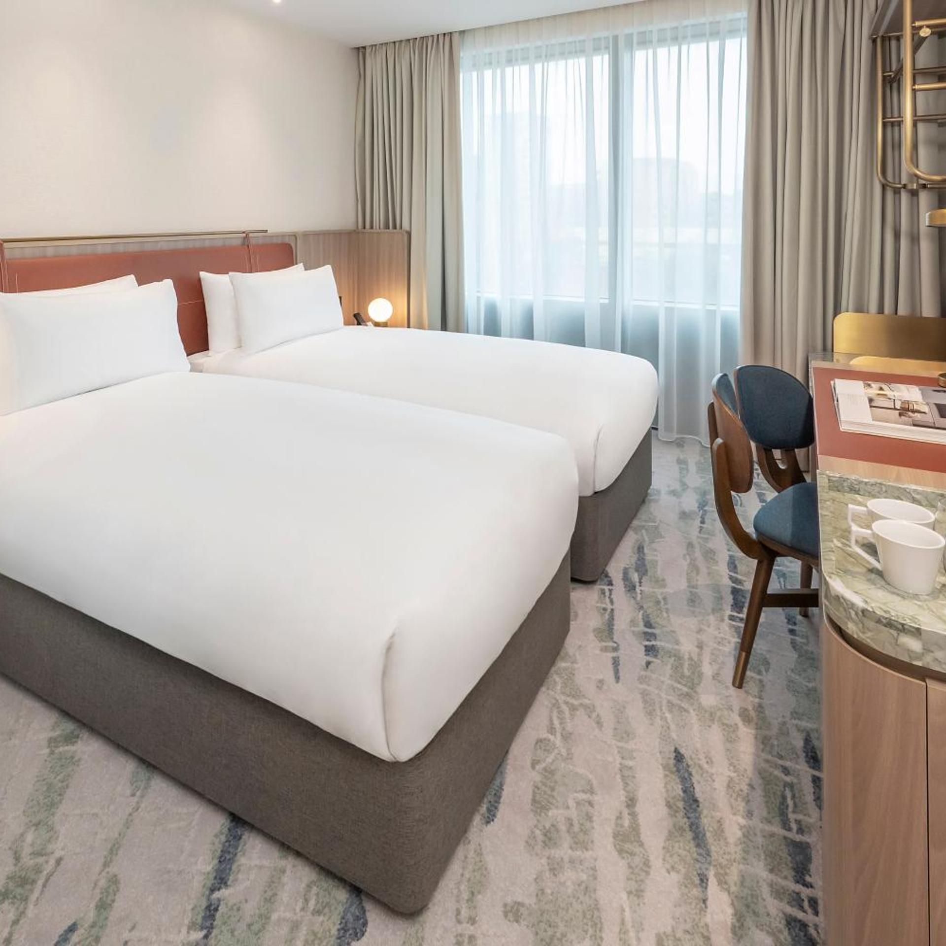 Dorsett, Twin Beds