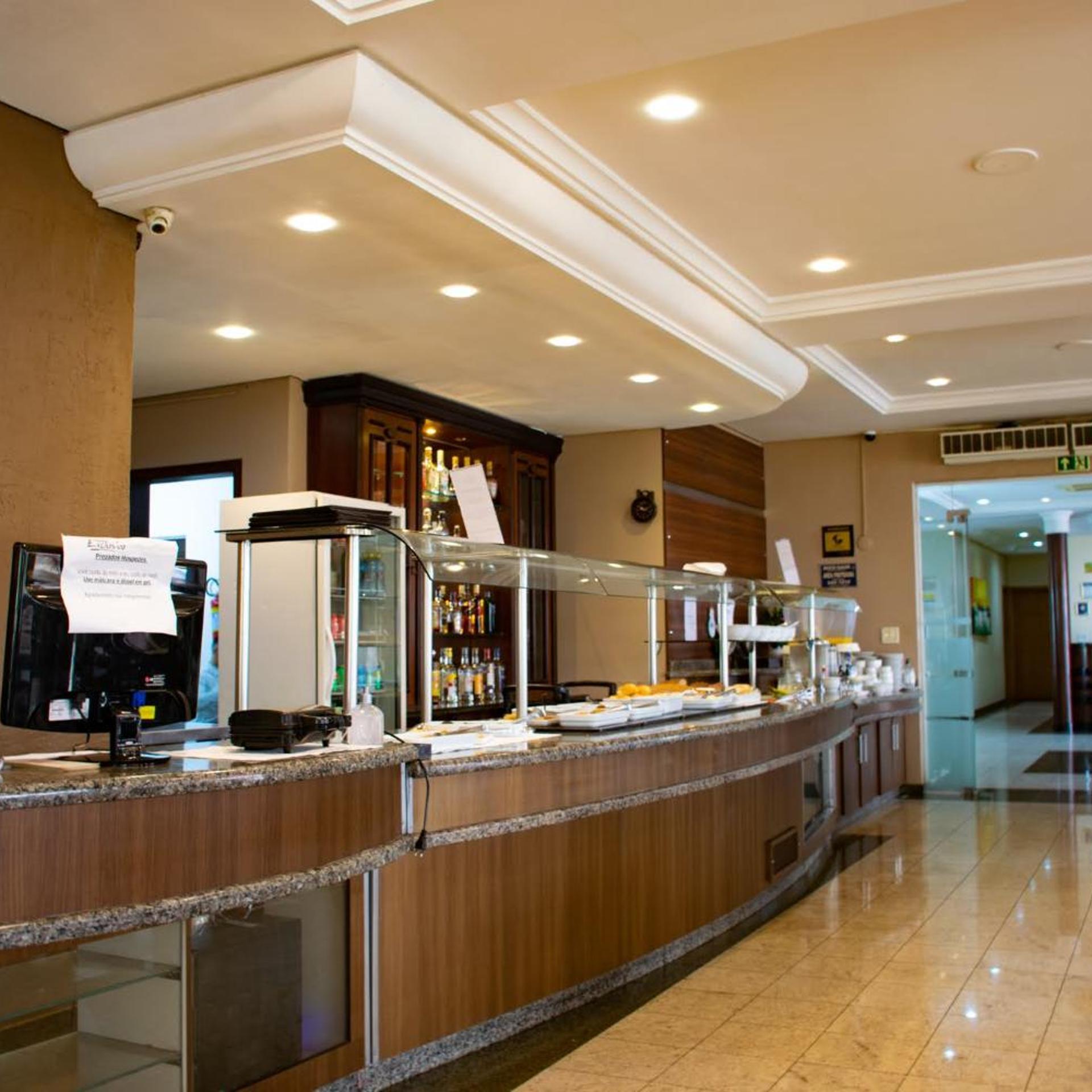 Hotel Exclusivo 6/27