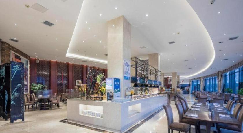 Liaoning Friendship Hotel 13/70