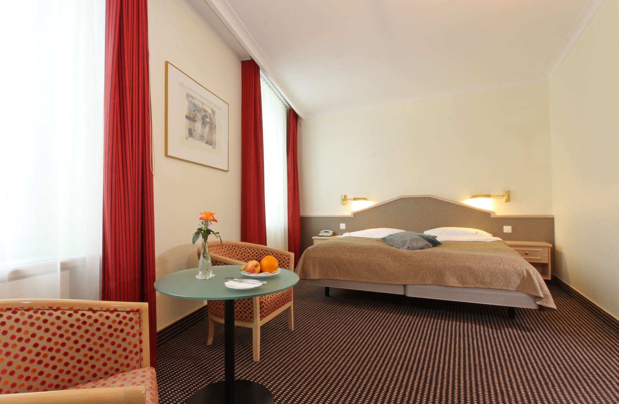 Standard, King Bed, No Balcony