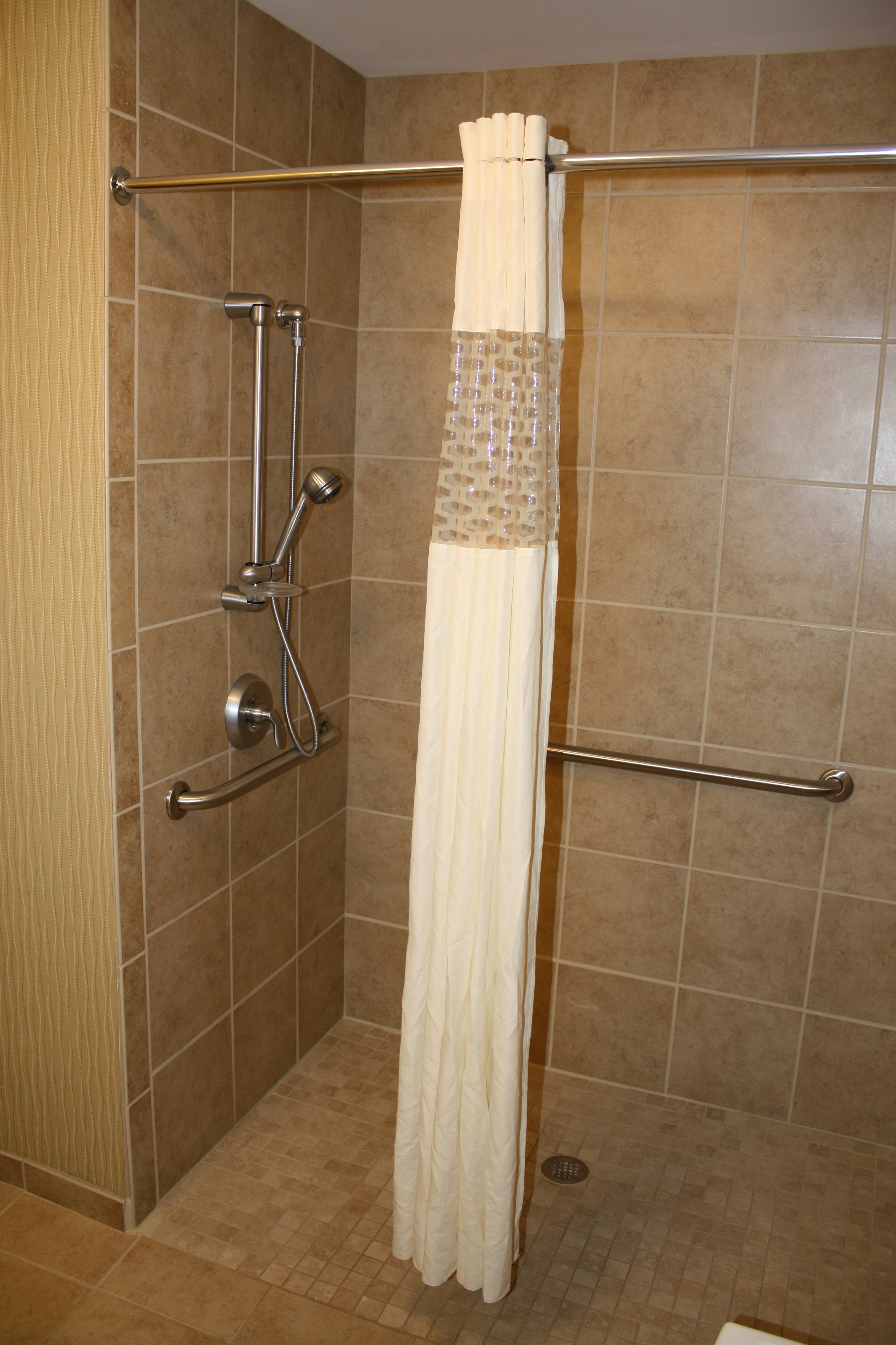 Hampton Inn East Lansing 45/45