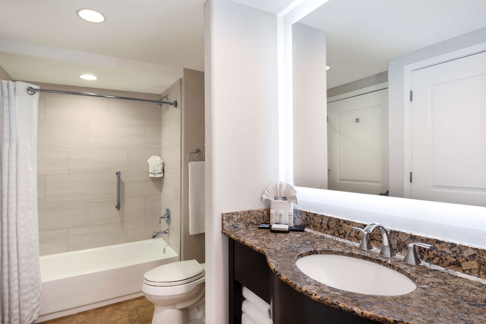 Embassy Suites Tucson Paloma Village 10/53