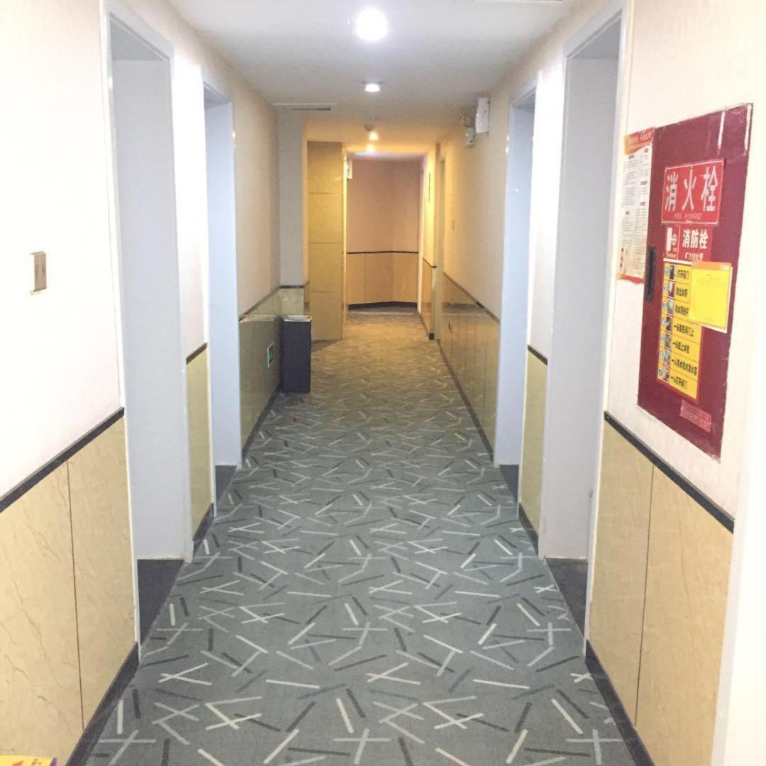 7daysinn hotel 8/19