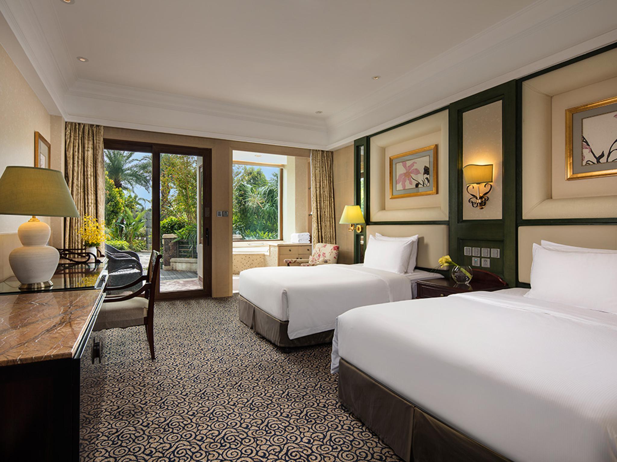Deluxe, Twin Beds, Side Pool View, Main Building