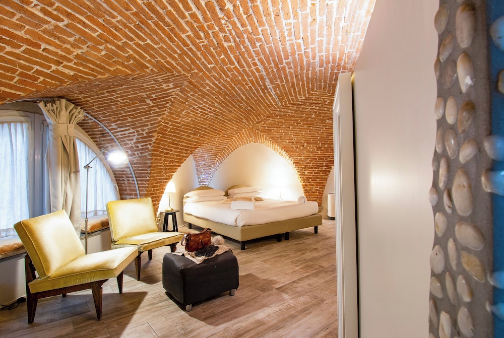 N4u Guest House 33/50