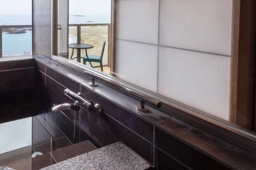 OARAI HOTEL 30/33