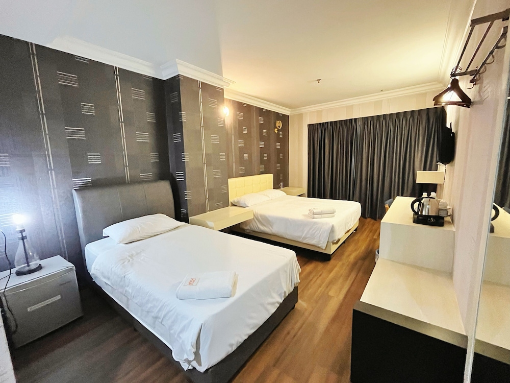 Fair Park Hotel 30/50