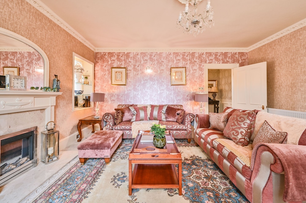 Muntham Holiday Apartments 32/50