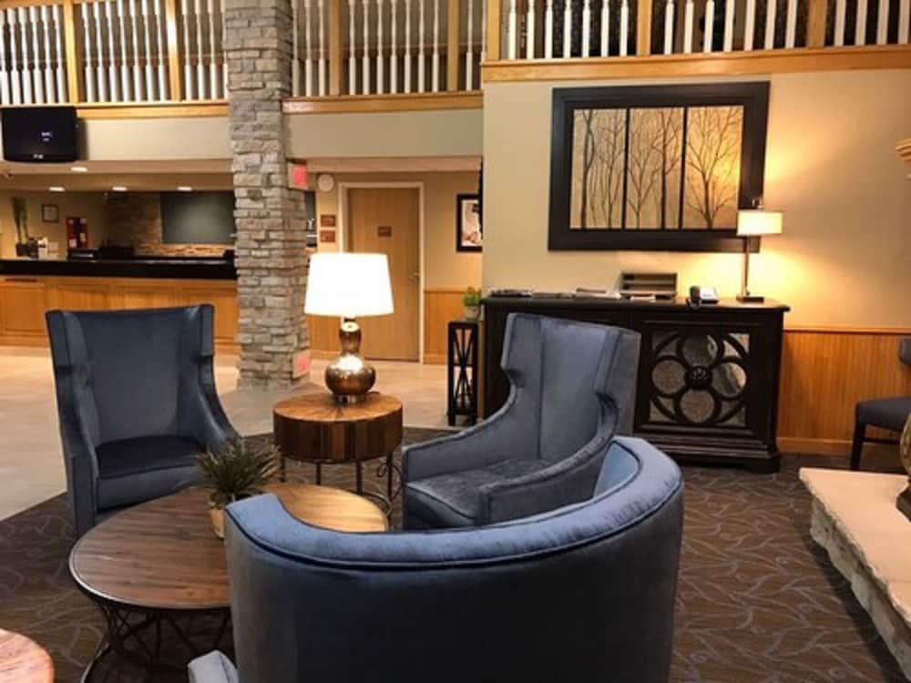 Americinn By Wyndham Hotel And Suites Long Lake 35/50