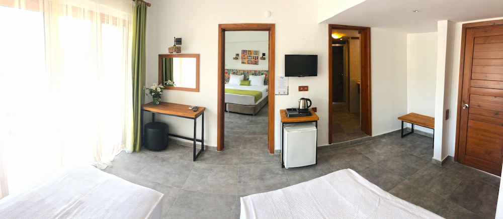 Butikhan Hotel 49/69