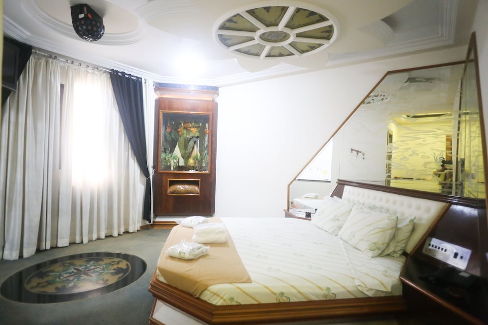 Hotel Maison Florense 8/21