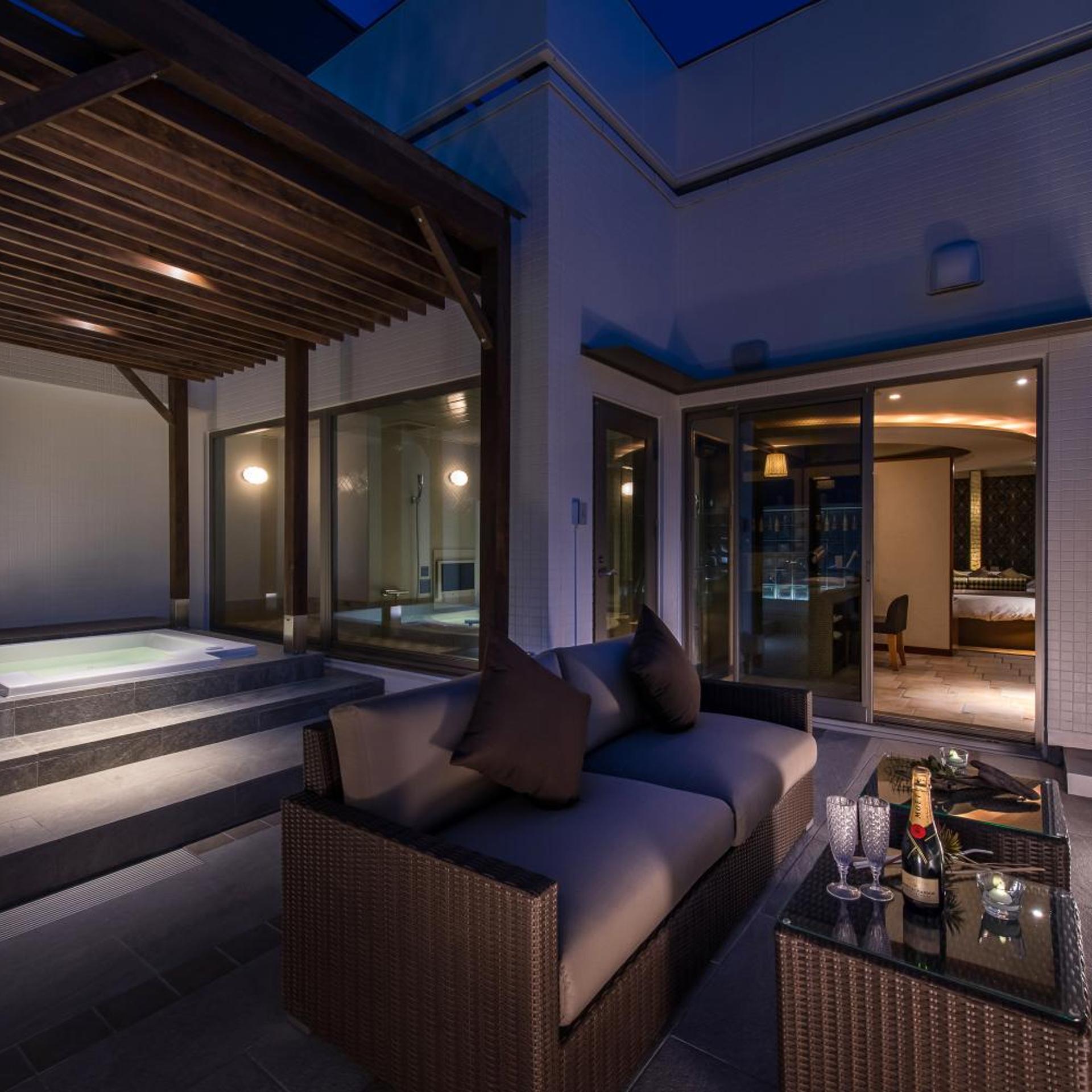 Hotel C. Chiba Shiroi 48/58