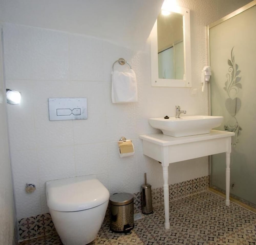 Gonulhan Hotel 47/54