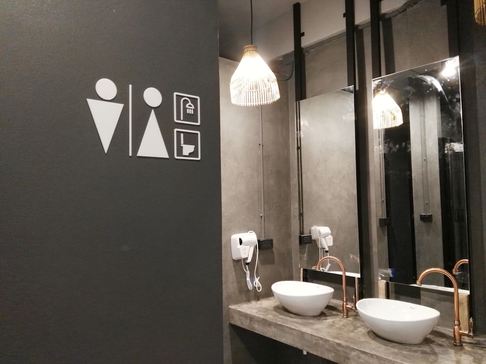 Ekanek Hostel Bangkok - Adults Only 29/32