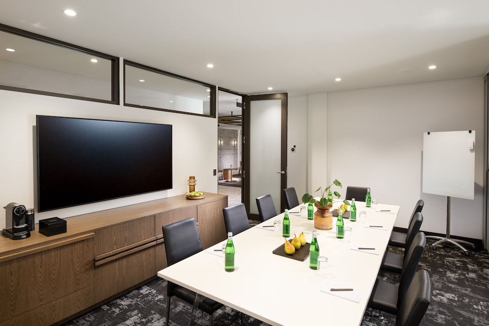 Majestic M Suites 21/28