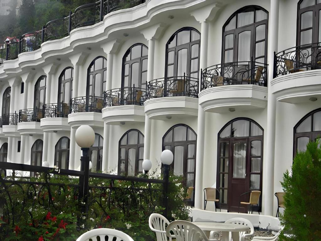 Mussoorie Gateway 6/34
