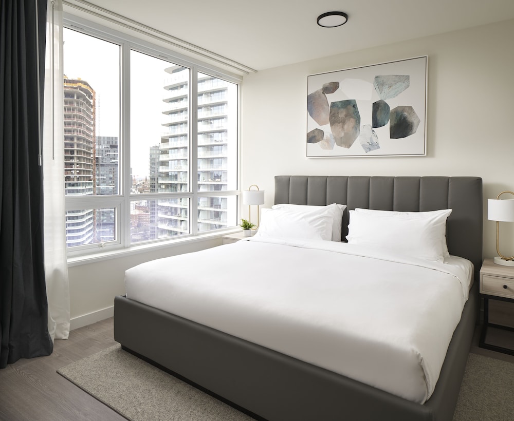 1 BEDROOM, DELUXE, SUITE