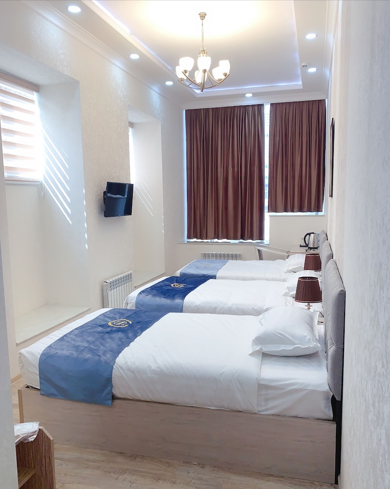 Standard, Triple, 3 Beds